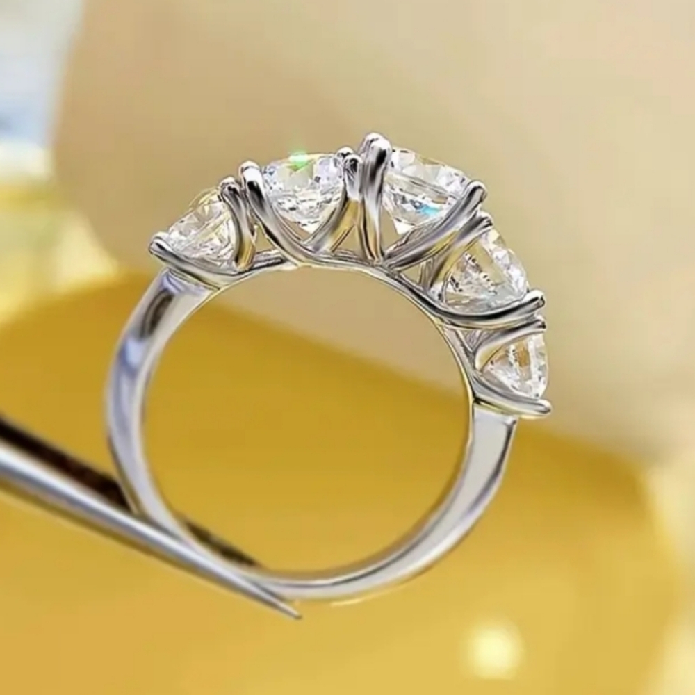 3.6Ct Cubic Zirconia Silver Stainless Steel Ring Women's Lined Ring - Picture 7 of 8